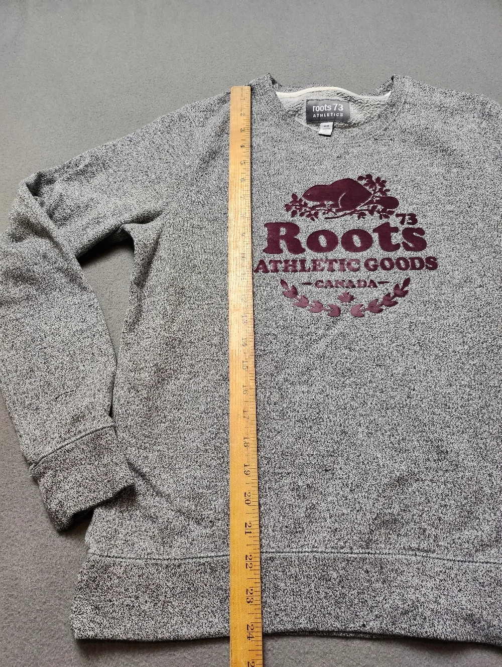 Roots Gray Crewneck Sweatshirt with Purple Velvet Logo Sz Med - Picture 9 of 9